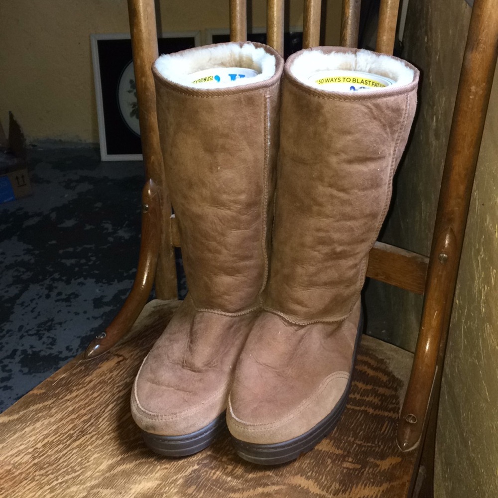 Ugg Australia Boots women’s size 8